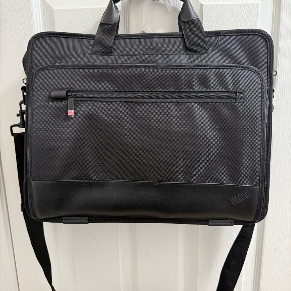 Lenovo Essentials 16” Thinkpad Black Laptop Bag